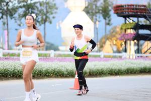 BIB: 
                            <button type="button" onclick="openModal(27857915)" class="btn btn-primary btn-sm float-right btn-popup" data-toggle="modal" data-target=".modal-high-quality">
                        <i class="fas fa-shopping-cart"></i> Add to Cart
                    </button>
                                            <button type="button" onclick="isThisMe(27857915, true)" class="btn btn-success btn-sm float-right btn-popup btn-isme hidden" data-toggle="tooltip" data-placement="bottom" title="นี่คือรูปของคุณใช่ไหม คลิกที่นี่เพื่อเอาเข้าอัลบั้ม">
                        <i class="fas fa-plus"></i> Add to album
                    </button>
                    <button type="button" onclick="isThisMe(27857915, false)" class="btn btn-warning btn-sm float-right btn-popup btn-isnotme hidden">
                        <i class="fas fa-ban"></i> Remove from album
                    </button>